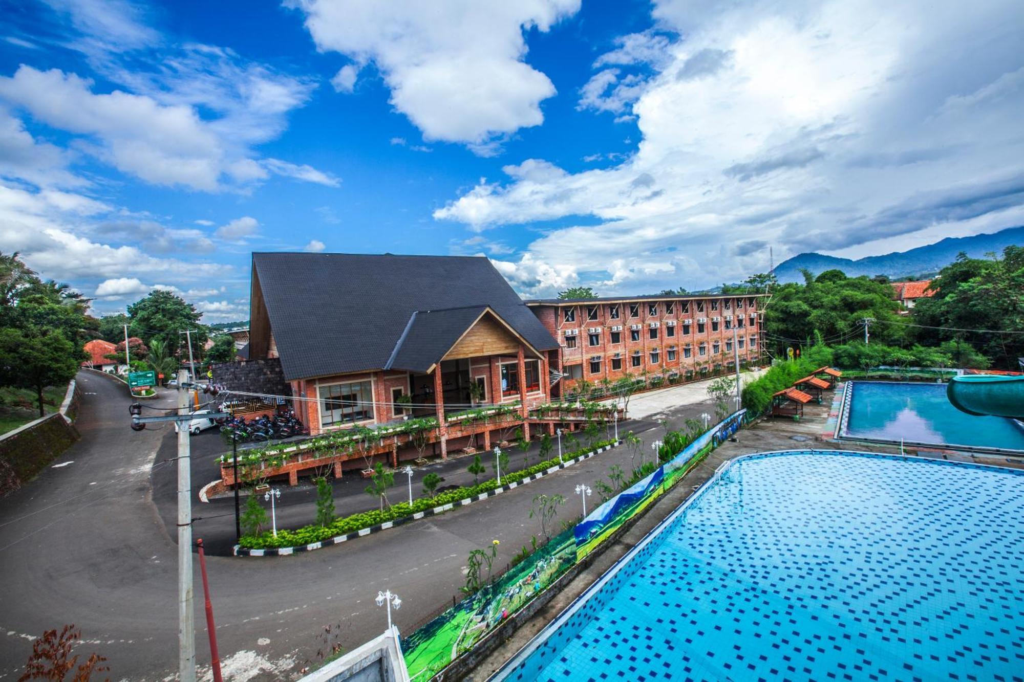 Grand Mulya Hotel Богор Екстер'єр фото